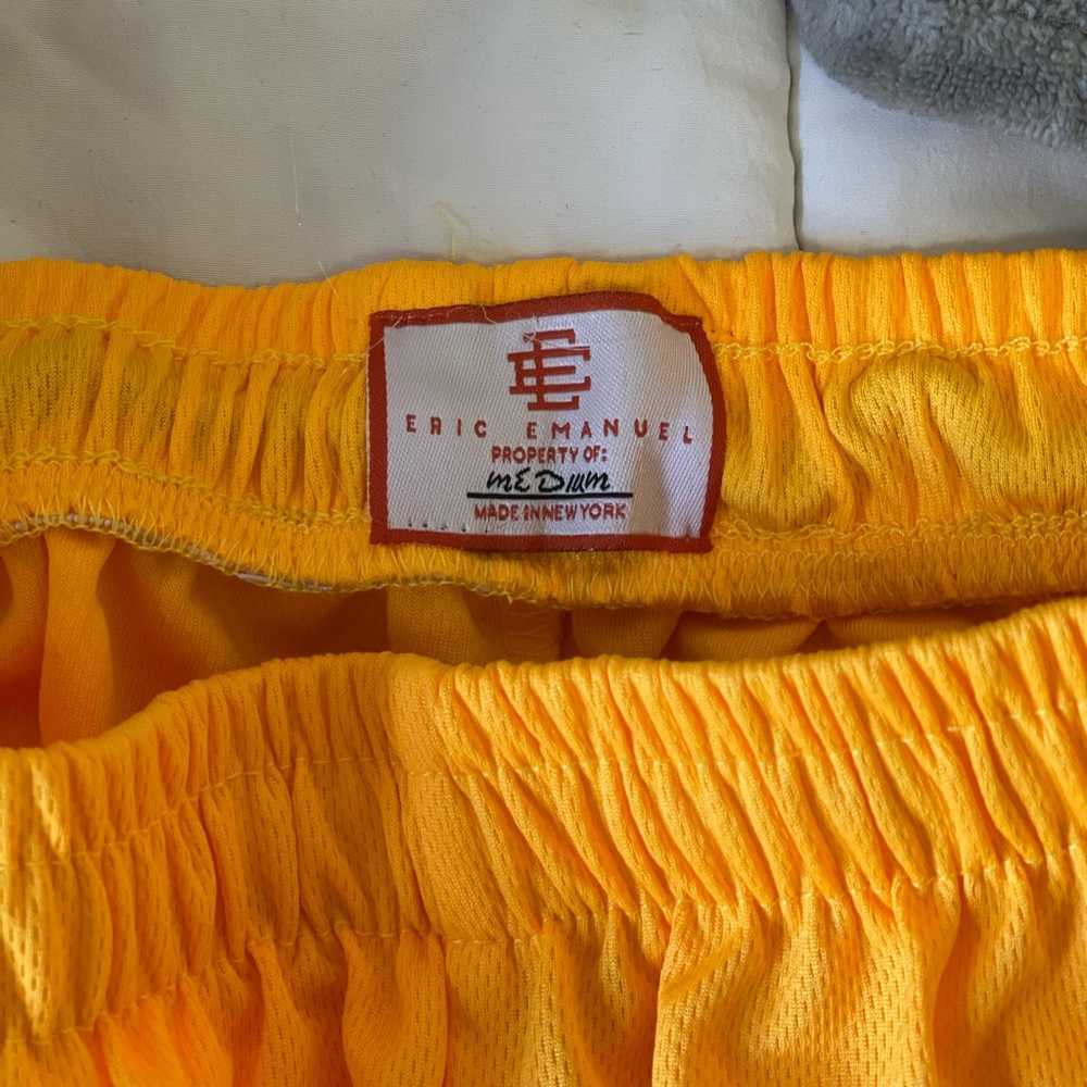 Selling EE shorts